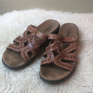 Clarks Leisa Truffle Sandals